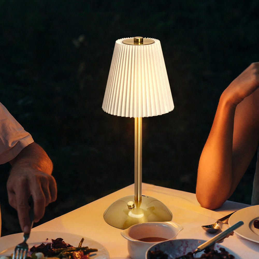 LAMPE DE TABLE BEKRO